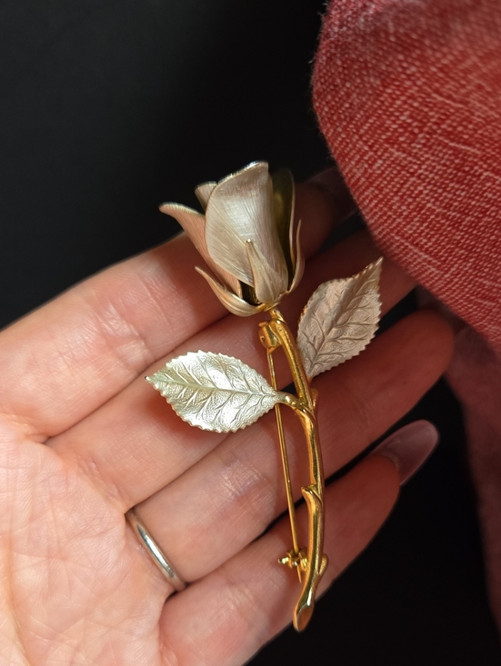 Vintage Jewelry - Vintage Gold Rose Stem Brooch